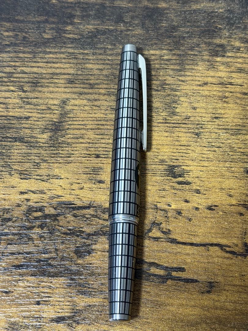 未使用　1975年製　18金　全蝕刻　格子　パイロット　エリート　万年筆　細字