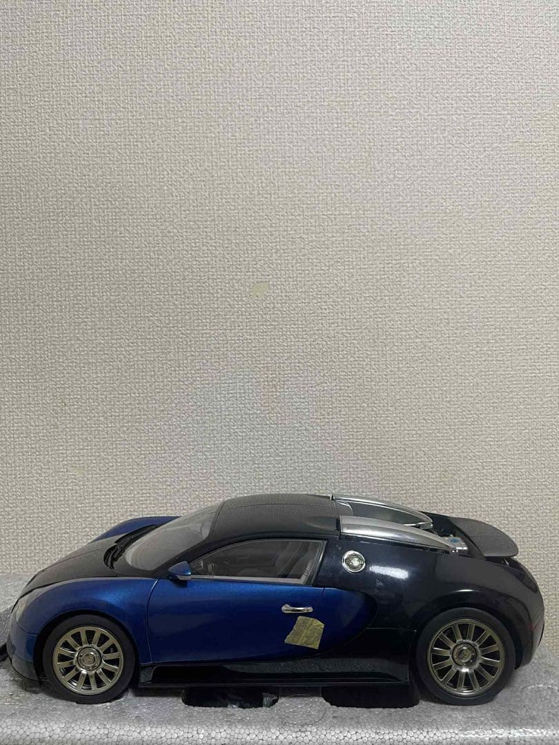 ミニカー AUTOart 1/12 Bugatti Veyron