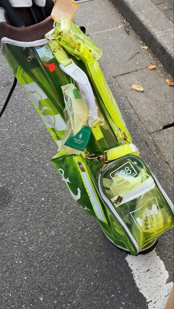 蛍光グリーン キャディバッグ　muta ゴルフ　ムータ