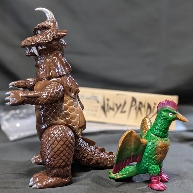 ゴメス＆リトラ「ウルトラＱ」登場怪獣（マーミット）ビニールパラダイス２体セット