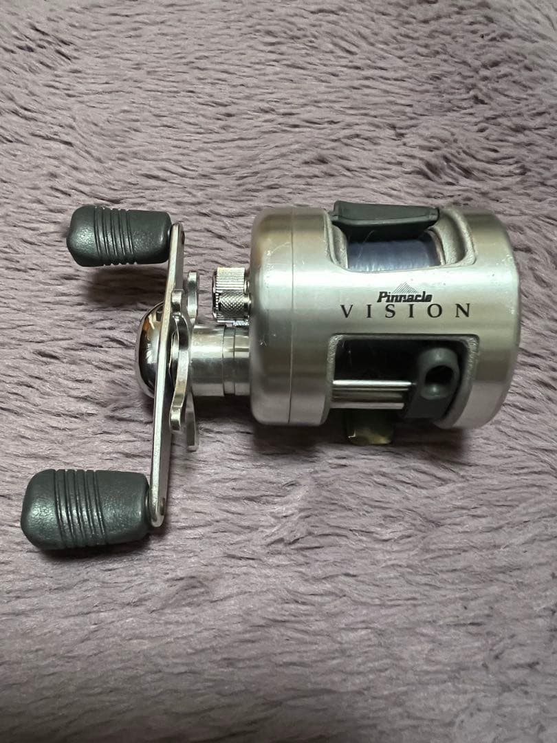 Pinnacle VISION ベイトリール シルバー
