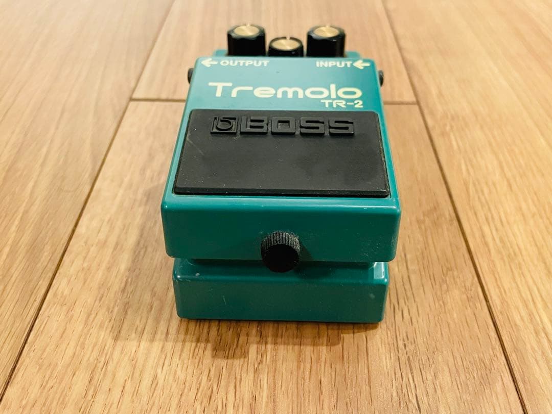 BOSS TR-2 Tremolo エフェクター