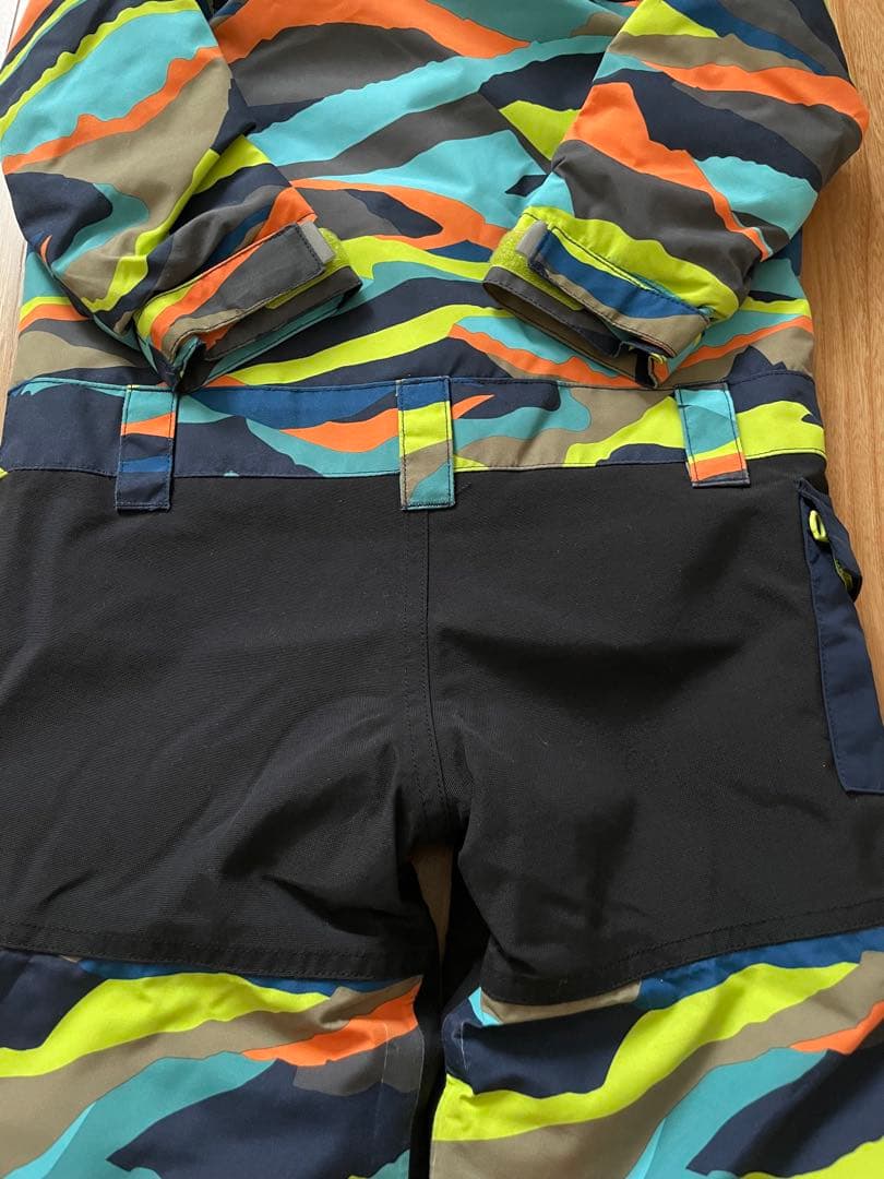 BURTON 子ども用スノーボードウェア カラフル迷彩　2T　90〜100cm
