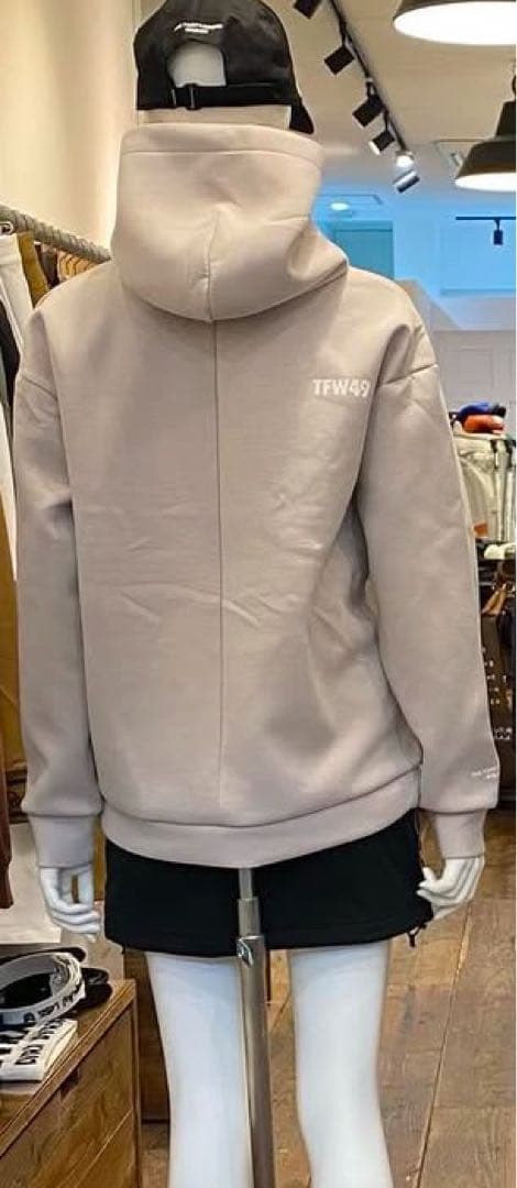 TFW49 カードボードフーディ　ベージュ　sサイズ