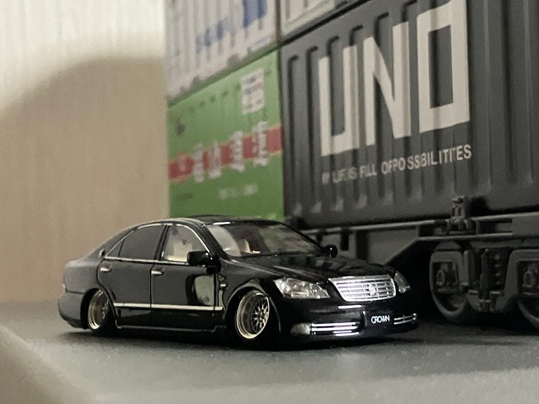 トヨタ　クラウン　改造　1/64 ミニカー