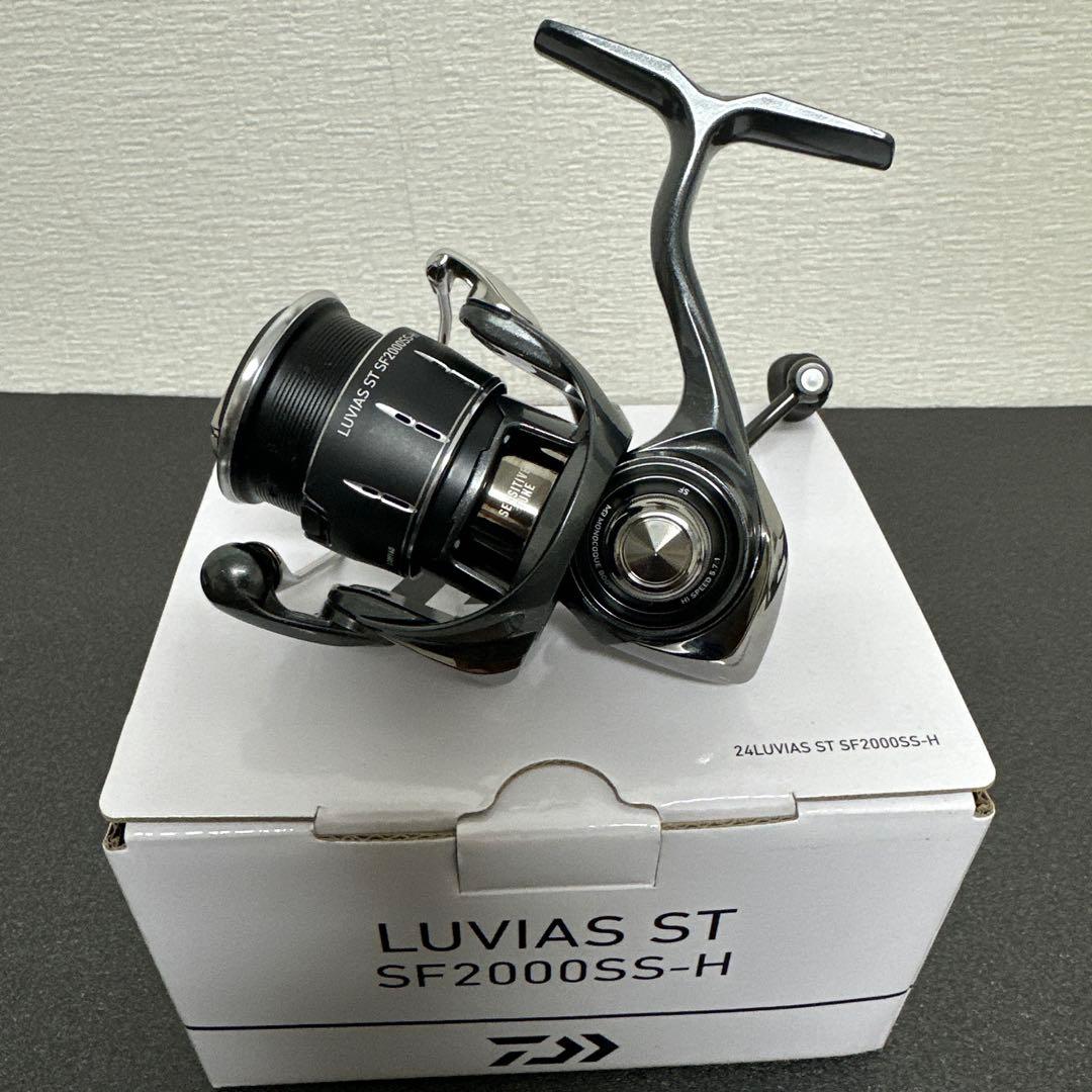 【美品】ダイワ24 LUVIAS ST SF2000SS-Hスピニングリール