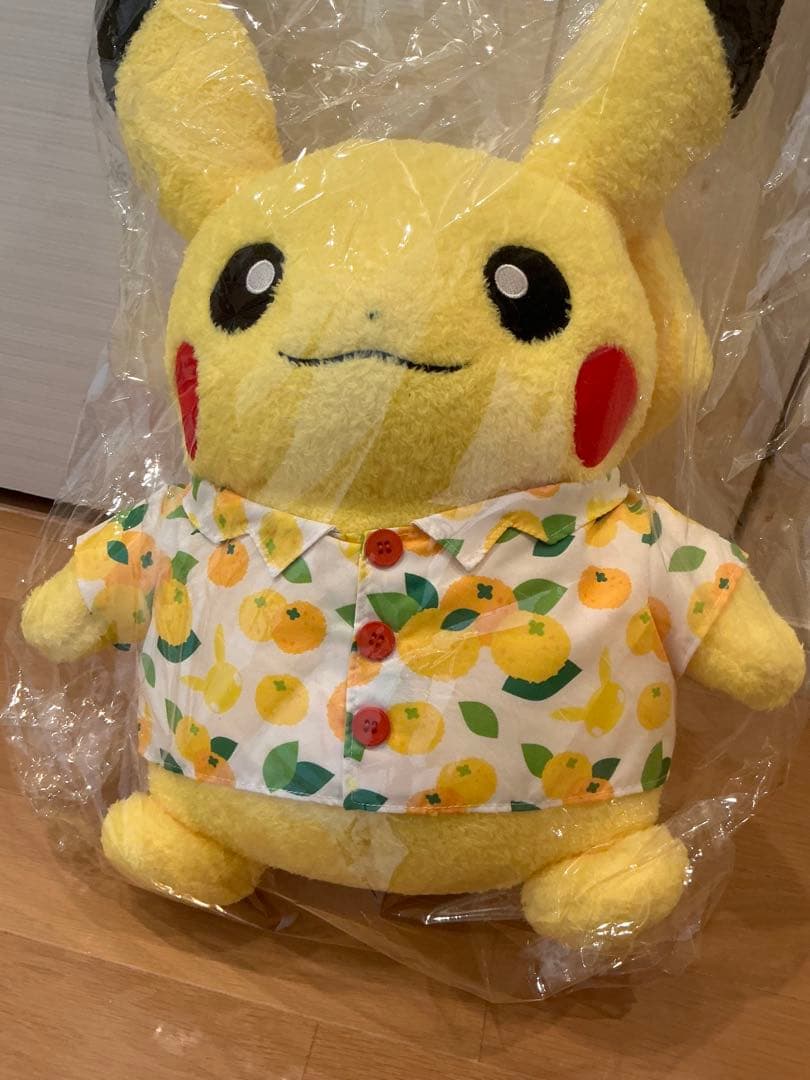 ポケモン big ピカチュウ ぬいぐるみ 韓国済州限定 チェジュ島 白シャツ