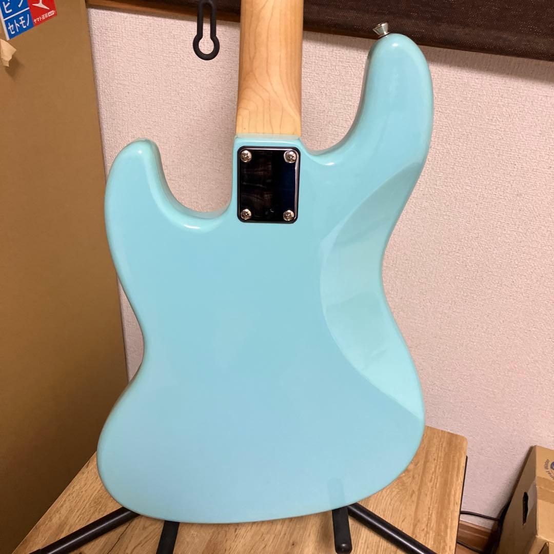 Bacchus バッカス　BJB－1　ユニバ　改ジャズベ　音出OK　超美中古品