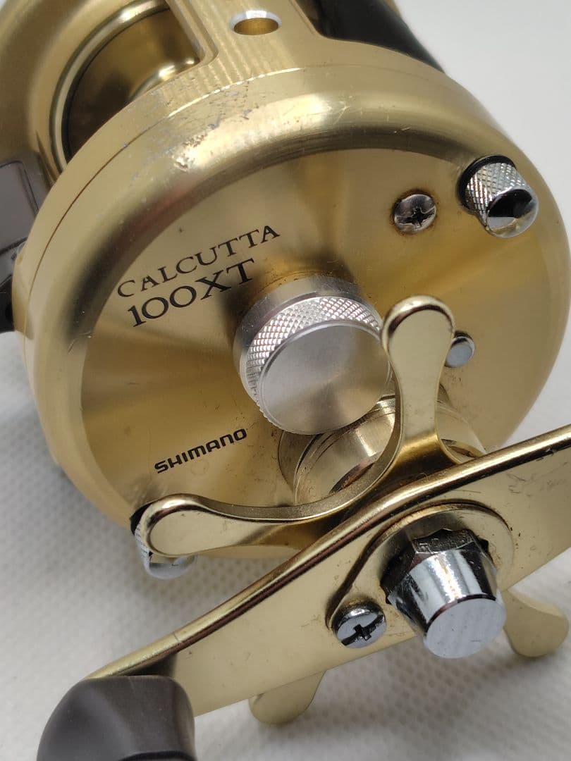 シマノ　ベイトリール　カルカッタ100XT