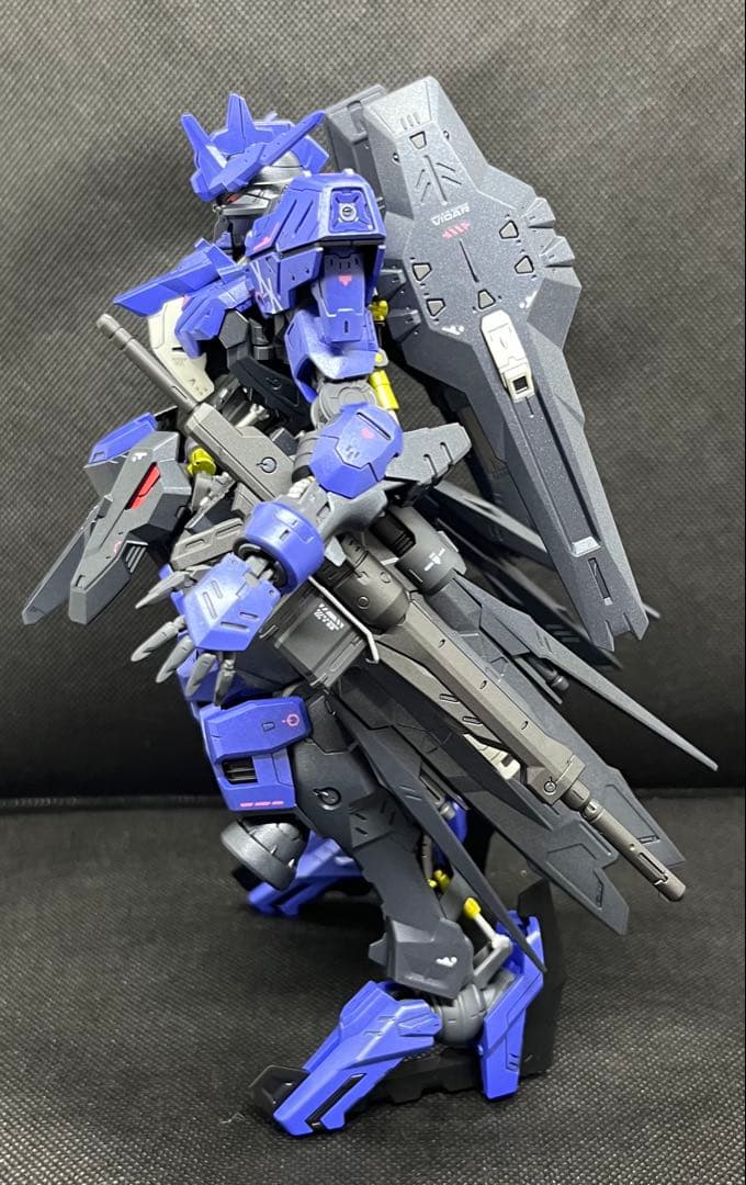 MG ガンダムヴィダール　塗装済完成品