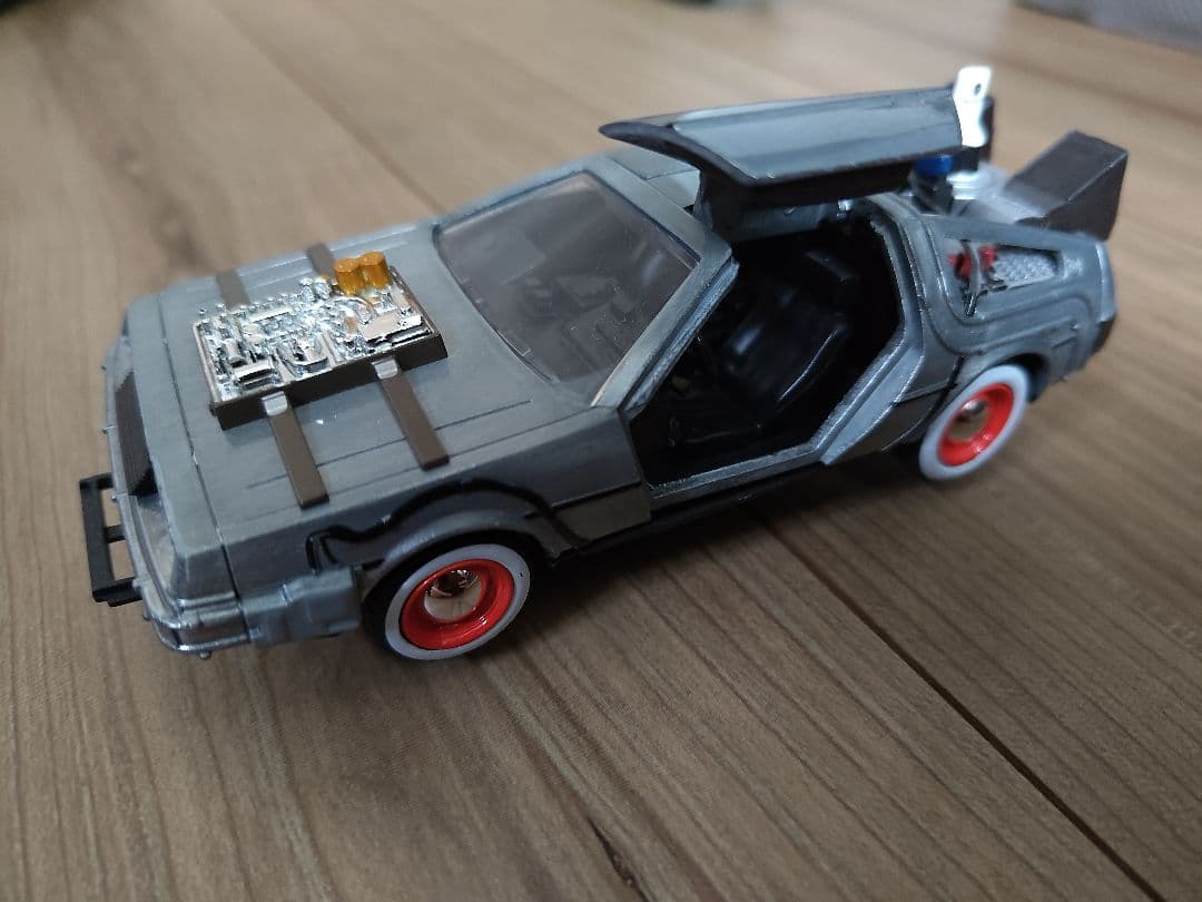 デロリアン1/32スケール 3台セット バック・トゥー・ザ・フューチャー