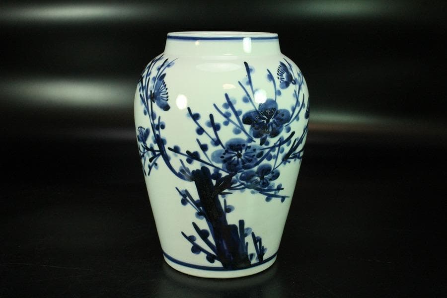 近藤潤 染付 梅絵 花瓶 共箱 栞 未使用(K-A233)