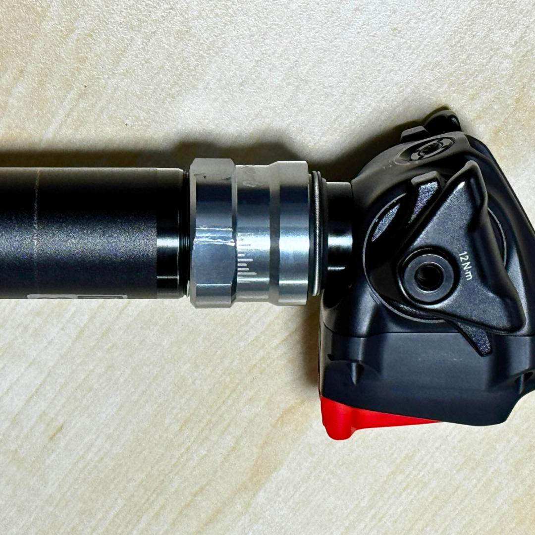 RockShox Reverb AXS ドロッパーシートポスト 170 mm