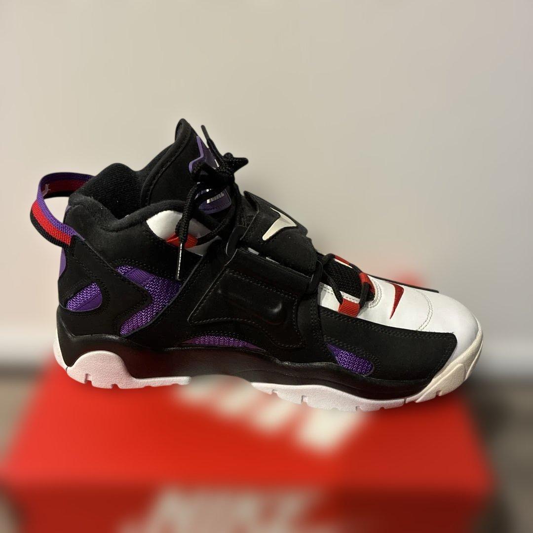 シューズ(男性用) NikeAirBarrageMidQS 'Raptors' CD9329-001