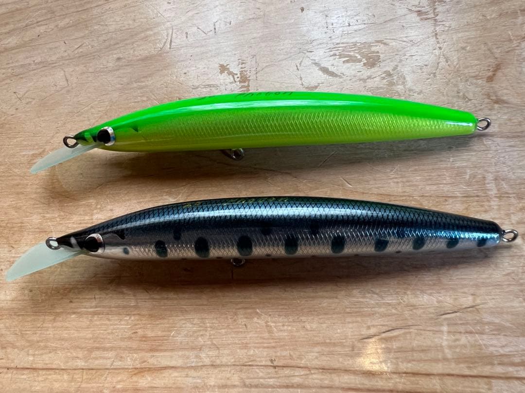 0*4様 サクラマスルアー レプトン　フォトン110MD 2個セット