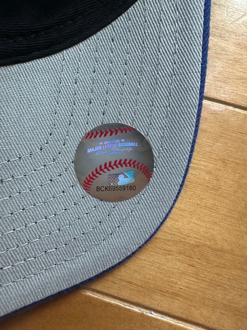 【カスタム新品未使用】ドジャース 公式　47 大谷翔平 選手　デコピン刺繍入り