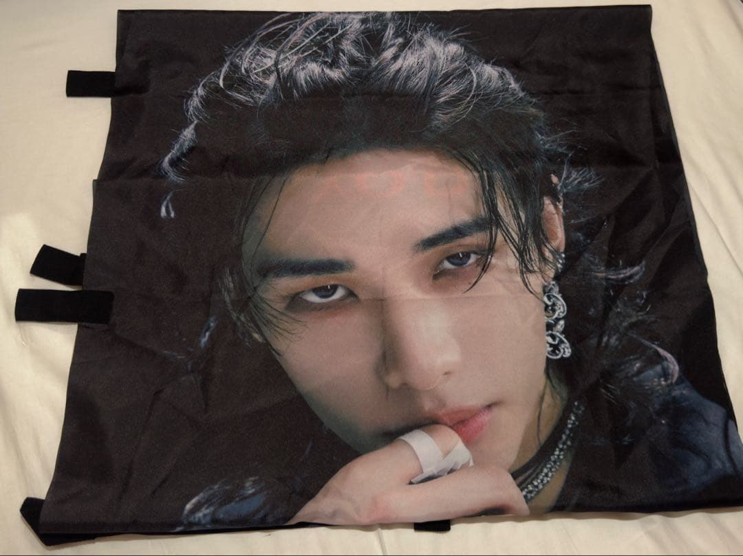 Straykids オフイベ C賞 メンバー直筆サイン入り フラッグ ヒョンジン