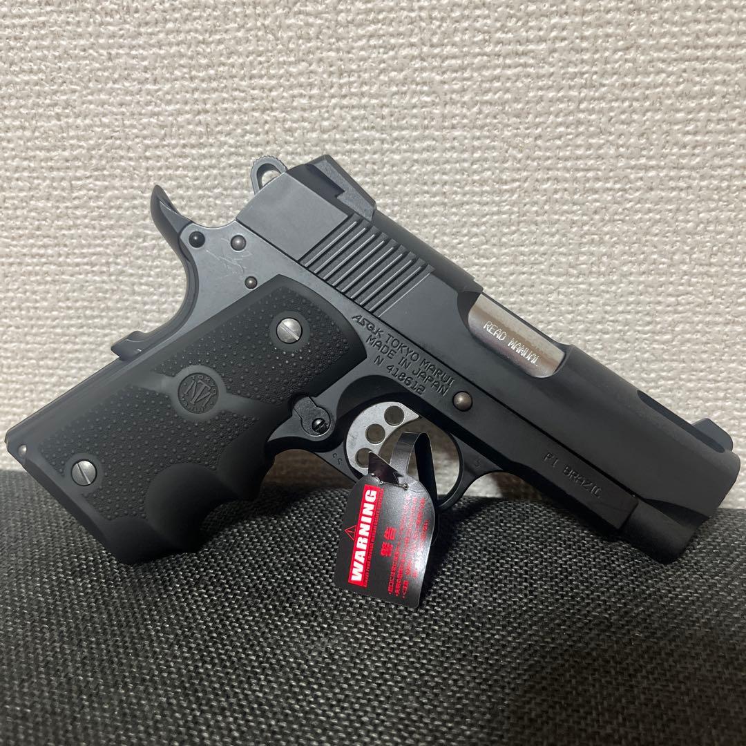 東京マルイ V10 Ultra Compact BLACK　予備マガジン2個付き