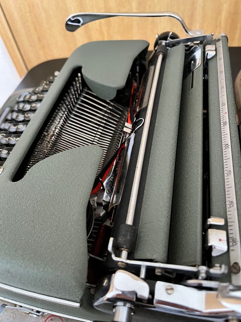 【希少】オリンピア タイプライター Olympia SM3 De Luxe