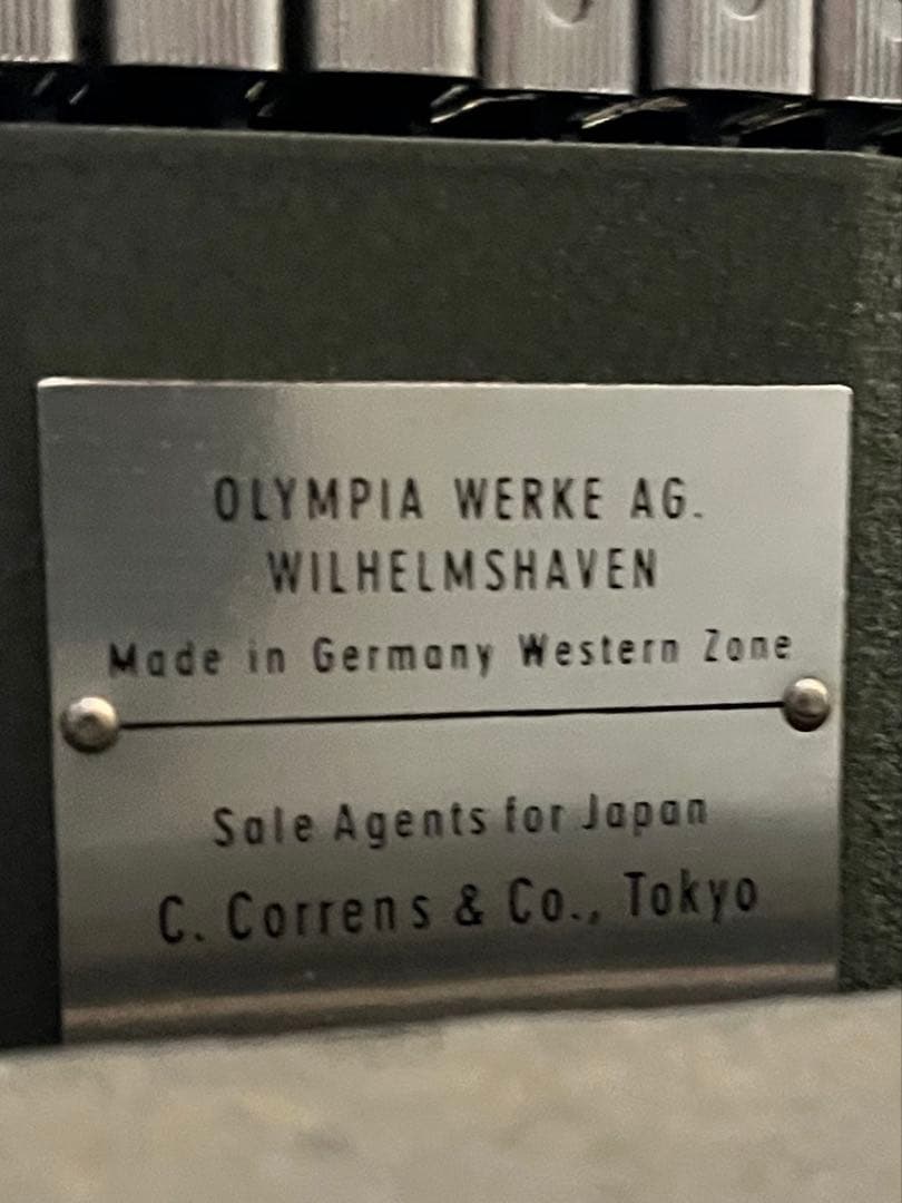【希少】オリンピア タイプライター Olympia SM3 De Luxe