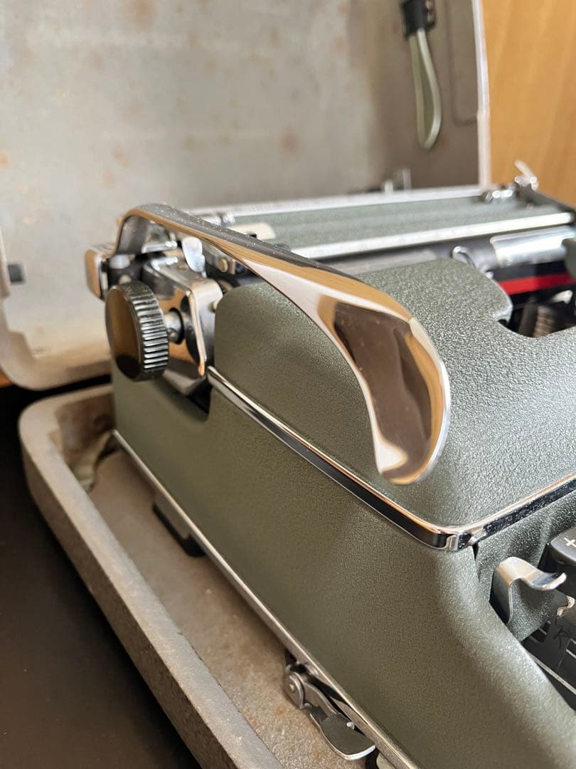 【希少】オリンピア タイプライター Olympia SM3 De Luxe