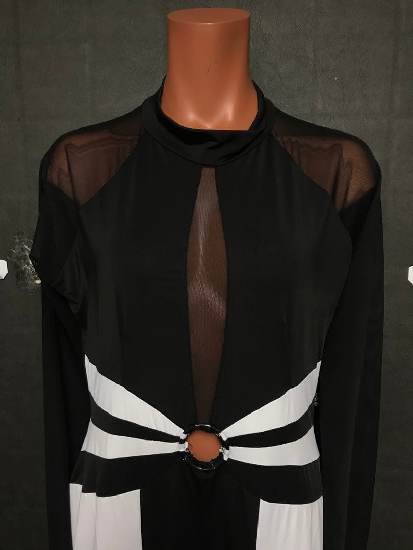 白黒ワンピース3619