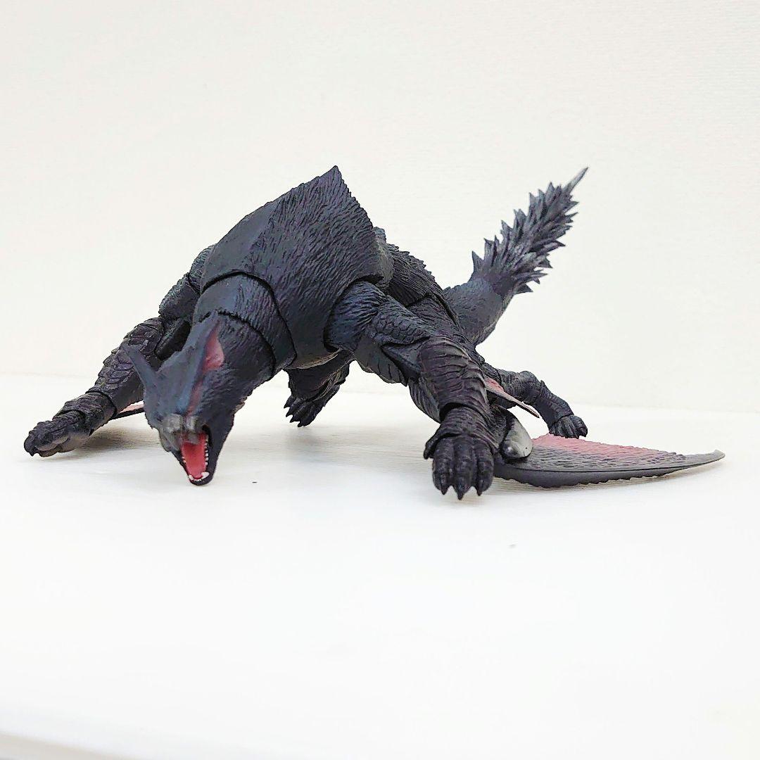 モンスターアーツ　ナルガクルガ　フィギュア　モンスターハンター