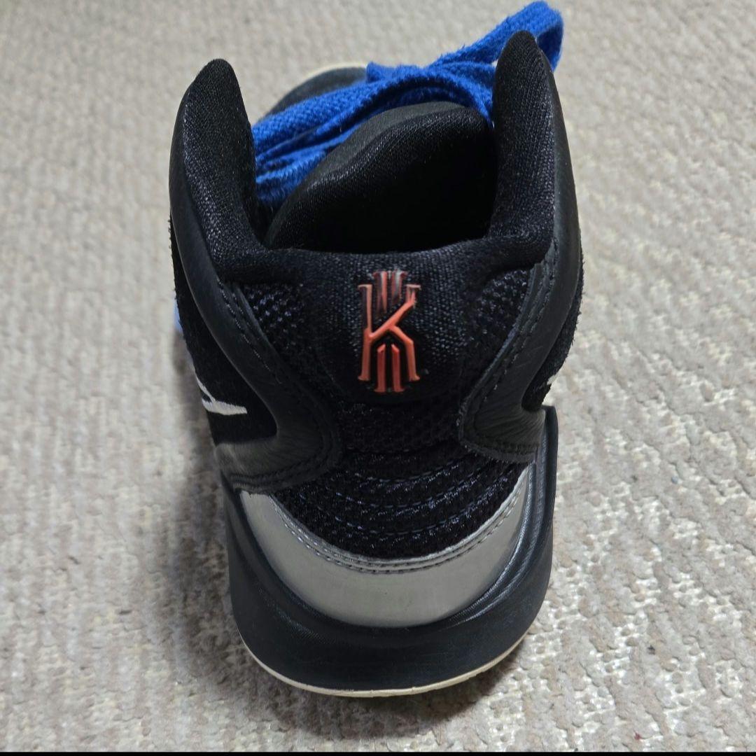 ナイキ カイリー インフィニティ 黒 バッシュ