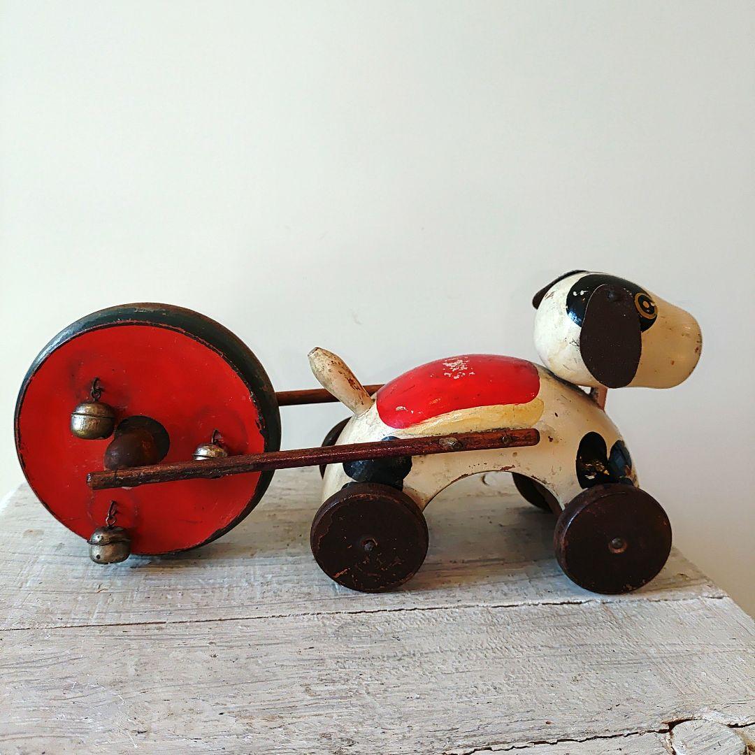 アンティーク木製犬型おもちゃ 鈴付き