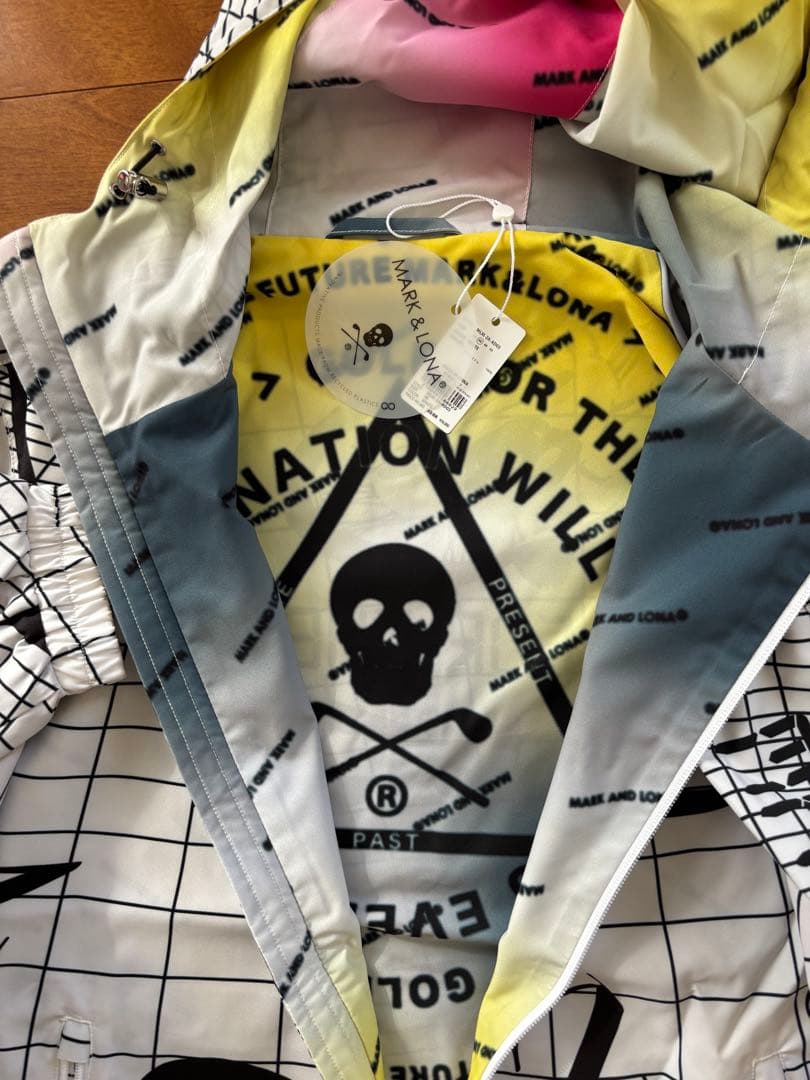 【新品未使用】マークアンドロナ　リバーシブルパーカー サイズ46　タグ付き