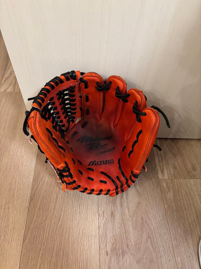 グローブ　ミズノプロ　オーダー　小笠原道大選手モデル