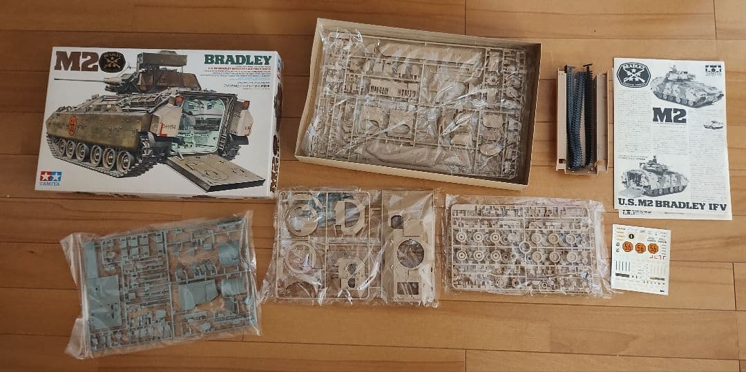 TAMIYA 1/35 戦車プラモデル 3点+おまけ付