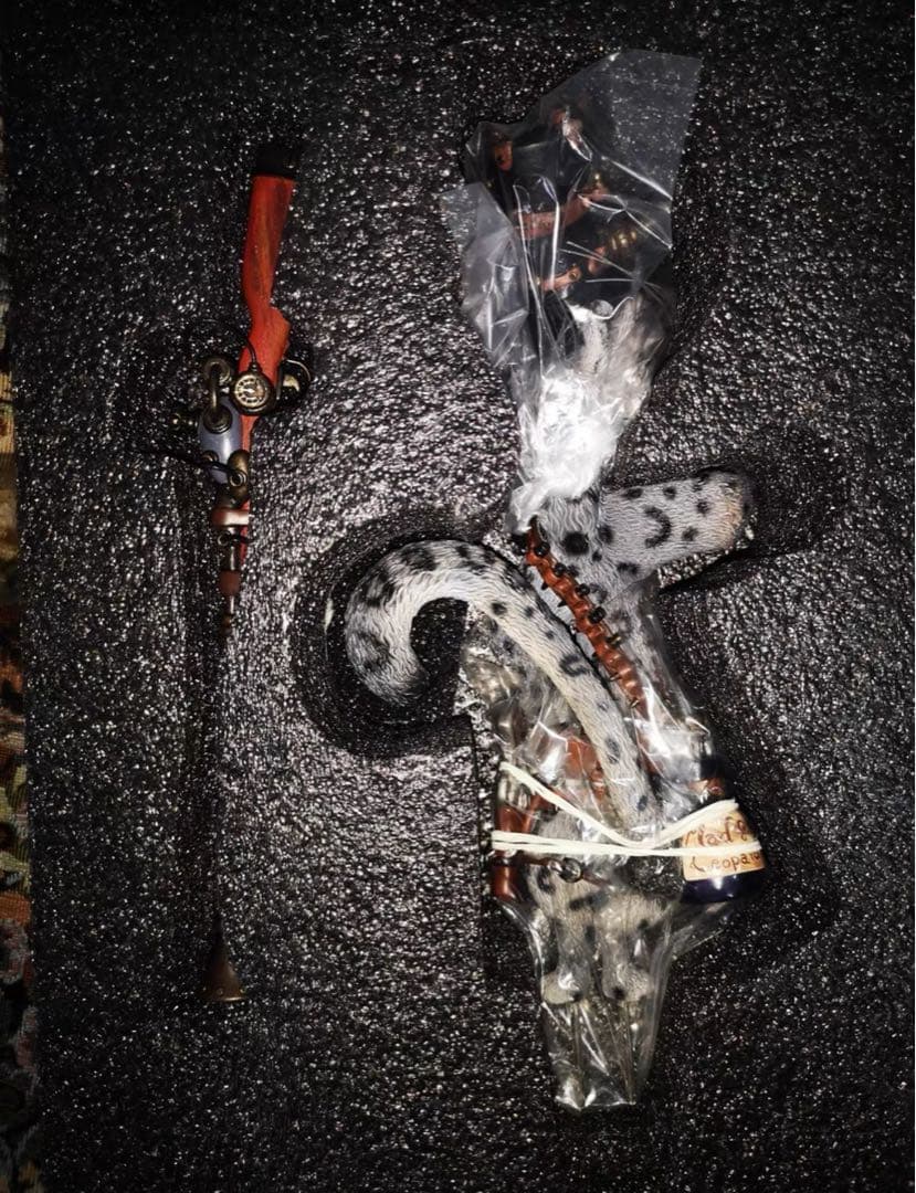 デザイナーズトイ 鎌田光司 ユキヒョウ トレトイフィギュア