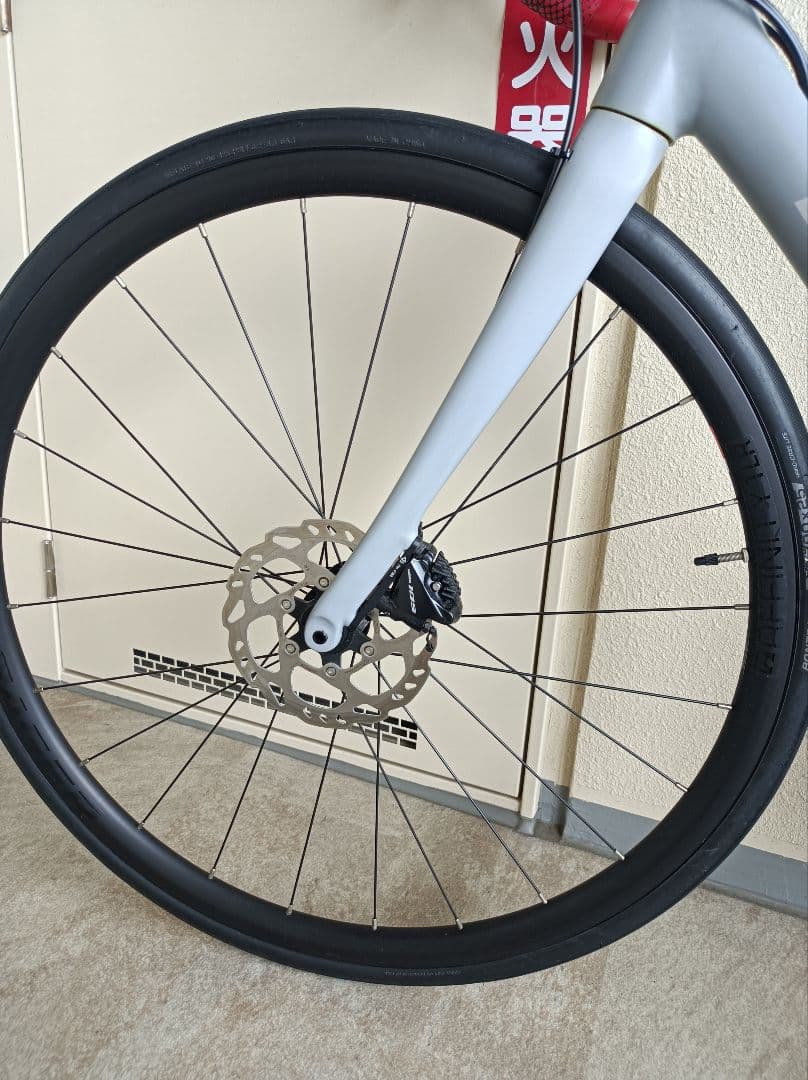 トレック　室内保管　エモンダALR5　ディスク仕様