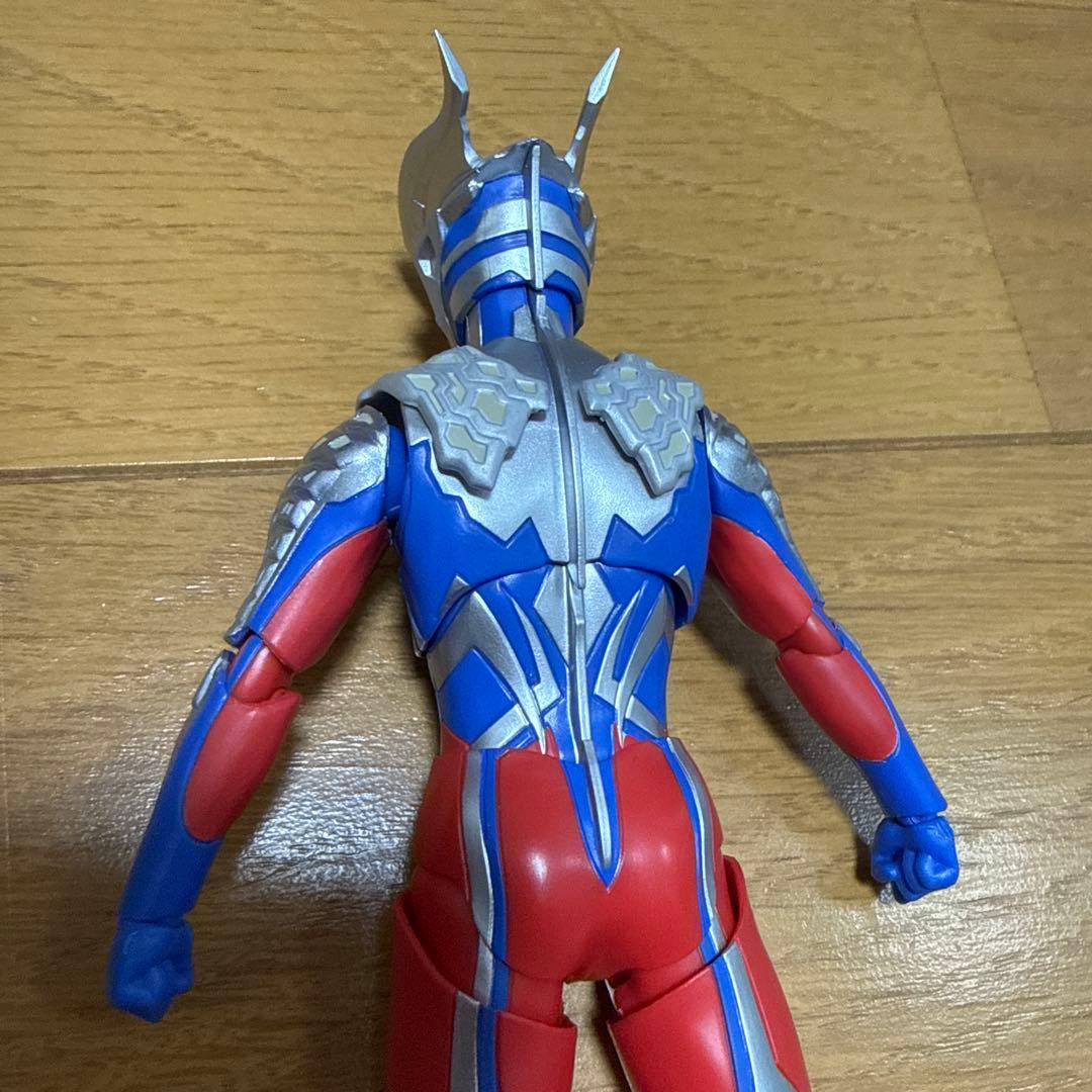 S.Hフィギュアーツ　テクターギアゼロ　ウルトラマンゼロ