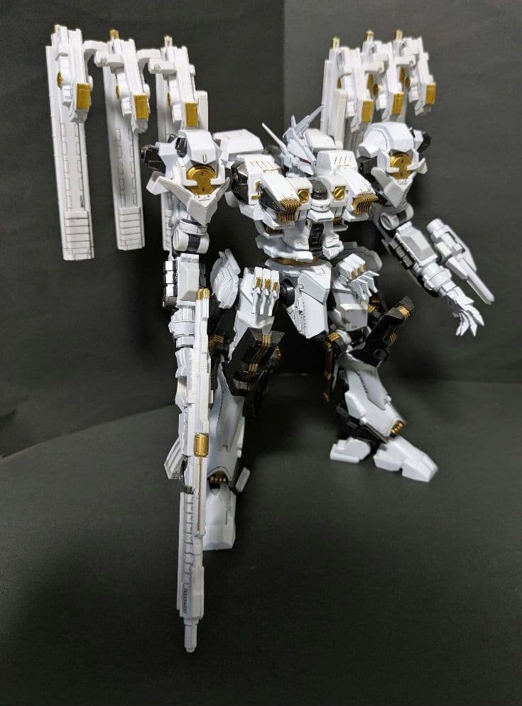 アーマードコア　ノブリス・オブリージュ　塗装完成品