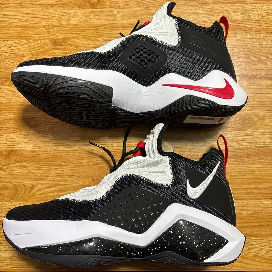 未使用　NIKE ナイキ レブロンソルジャーXIV EP 28cm