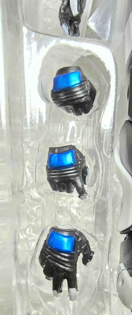 S.H.Figuarts 仮面ライダーギーツ　レーザーブーストフォーム&ジーン