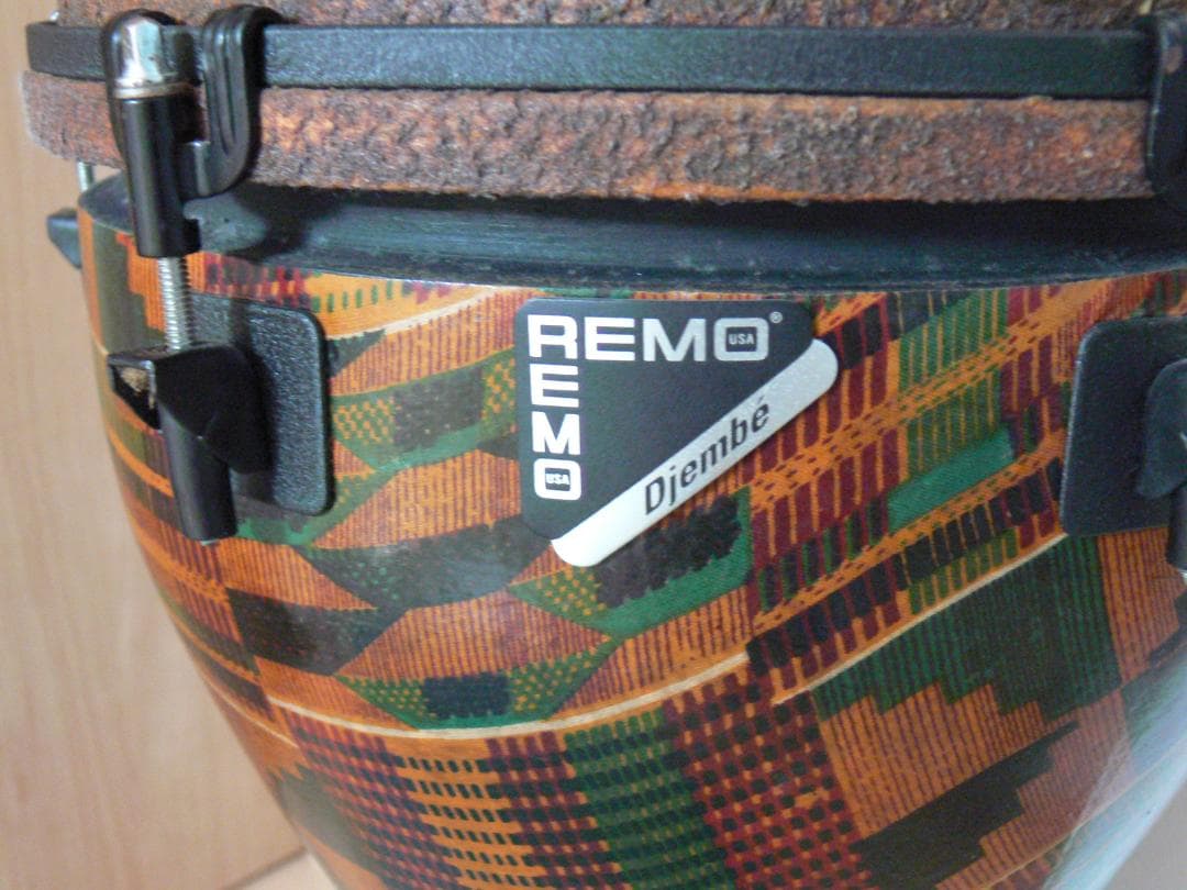 REMO Djembe ☆★軽量ファイバージャンベ　10インチ　専用レンチ付属★