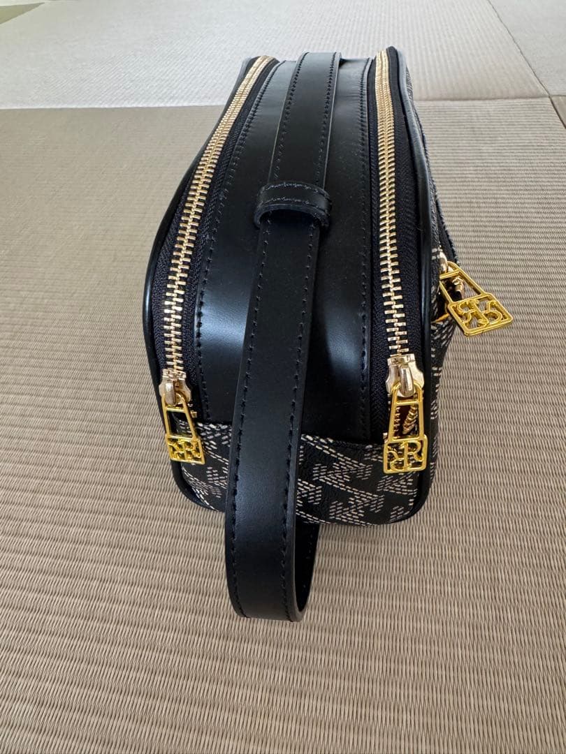 レザレクション　バッグ（ピークス）