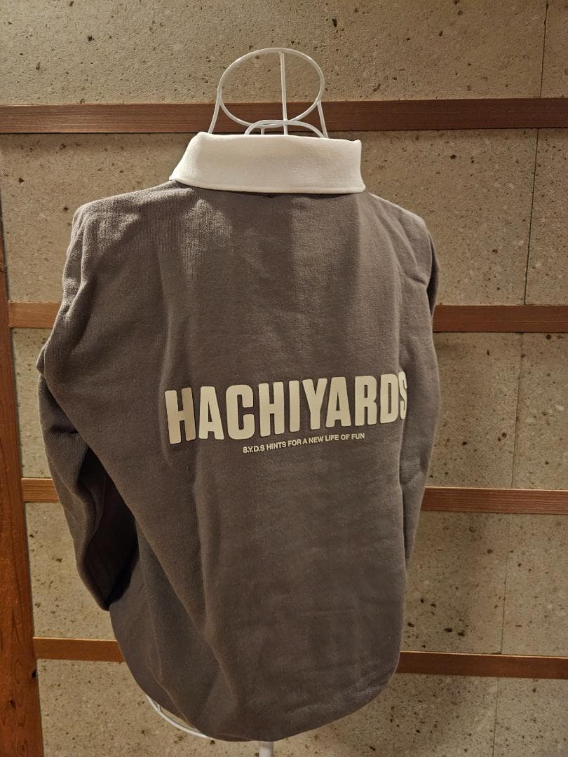 HACHIYARDS 蜂刺繍 長袖トレーナー襟付