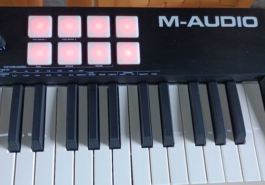 M-Audio Oxygen 61 MIDIキーボード