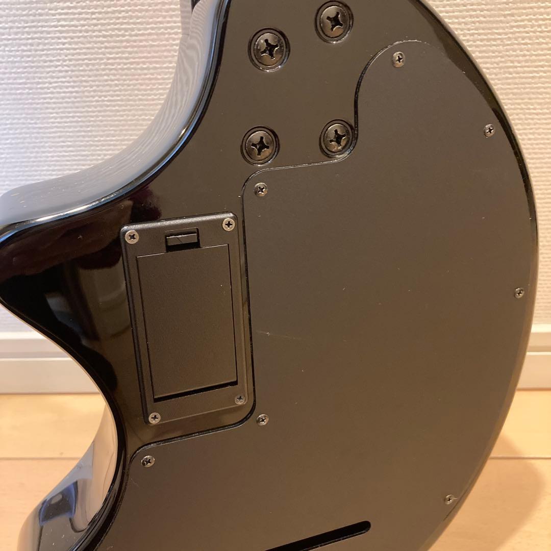 極美品　FERNANDESエレキギター スカルデザイン　専用ケース付