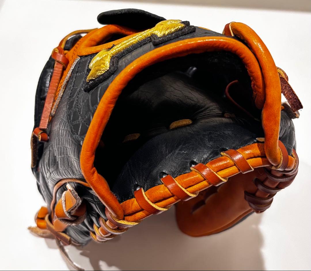 Under Armour 軟式野球グローブ 黒/オレンジ