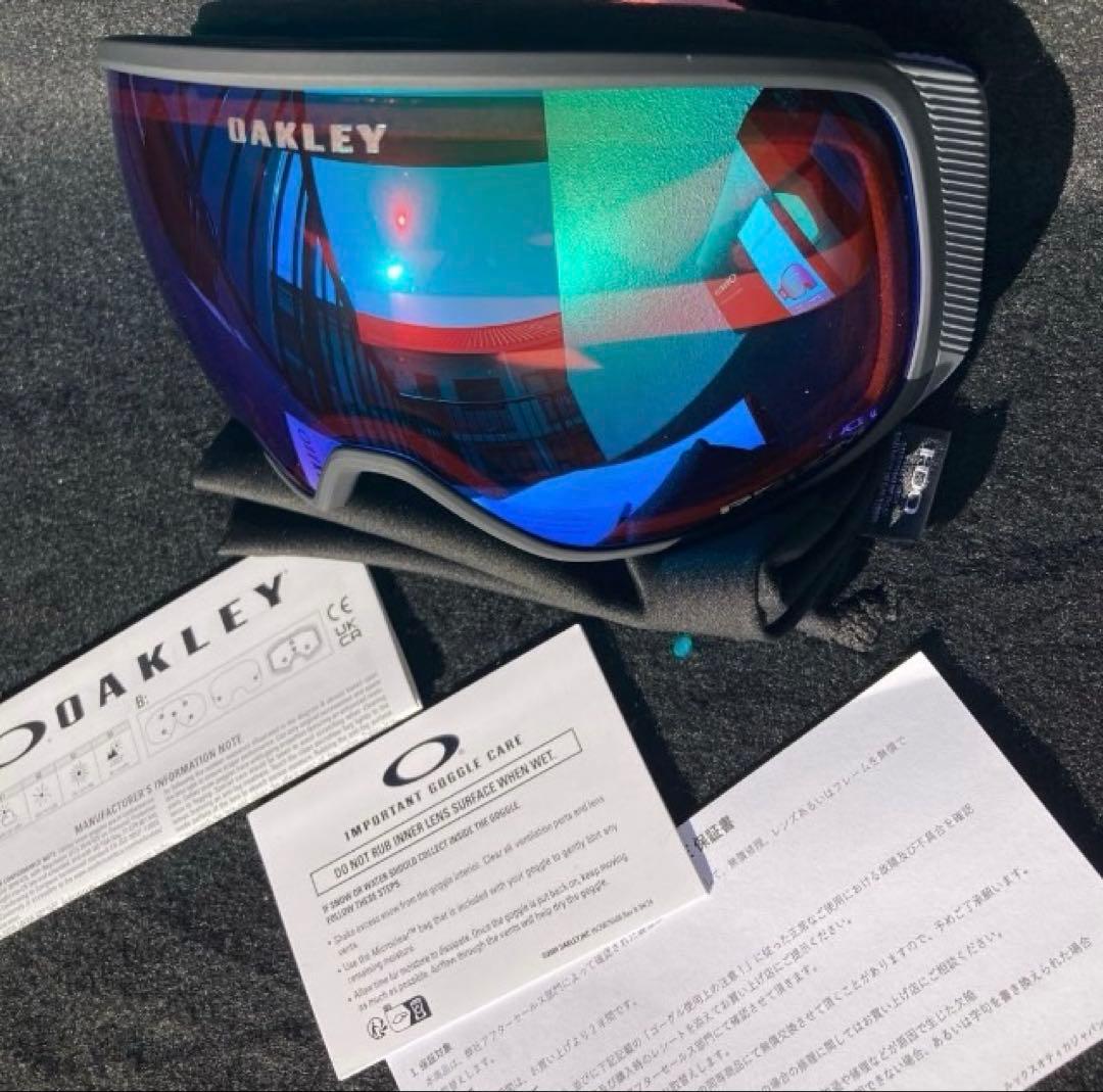 オークリーゴーグル　フライトトラッカー ゴーグル　スノーゴーグル　スノーボード用