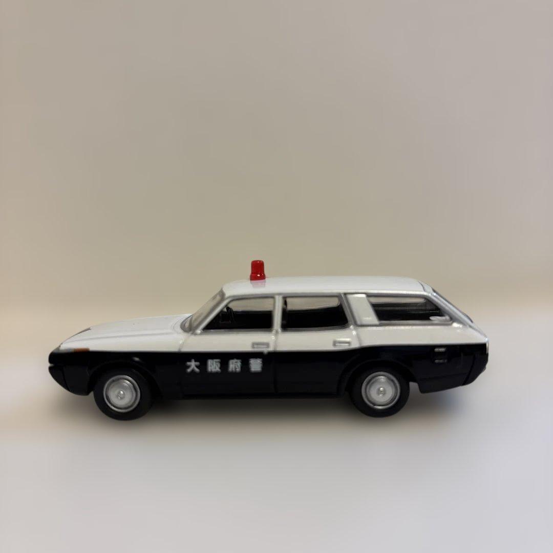 トミカリミテッドネオ　トヨタ　クラウンバン　大阪府警 パトロールカー
