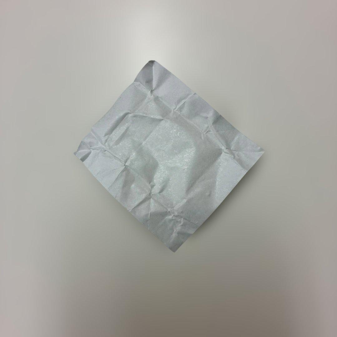 ハイチュウのゴミ（境が食べました。）おまけにあと二枚ついてきます