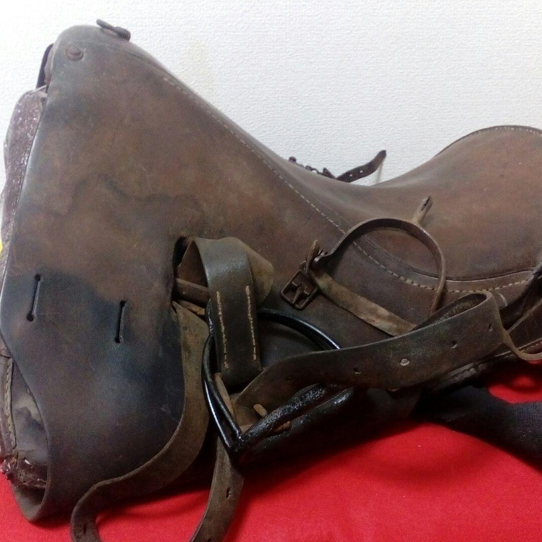 旧日本陸軍将校軍馬用鞍戦前後時代レザーアンティーク６３センチ馬具当時物