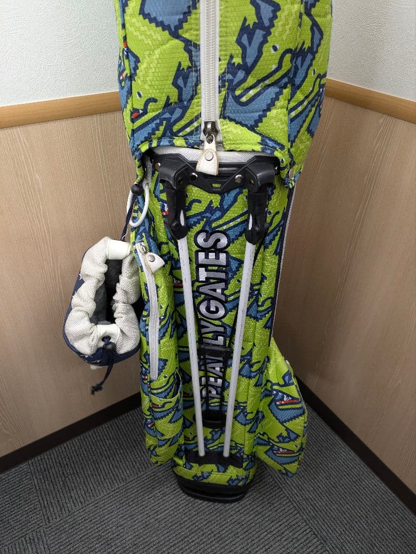 PEARLY GATES ゴルフバッグ カラフル恐竜柄