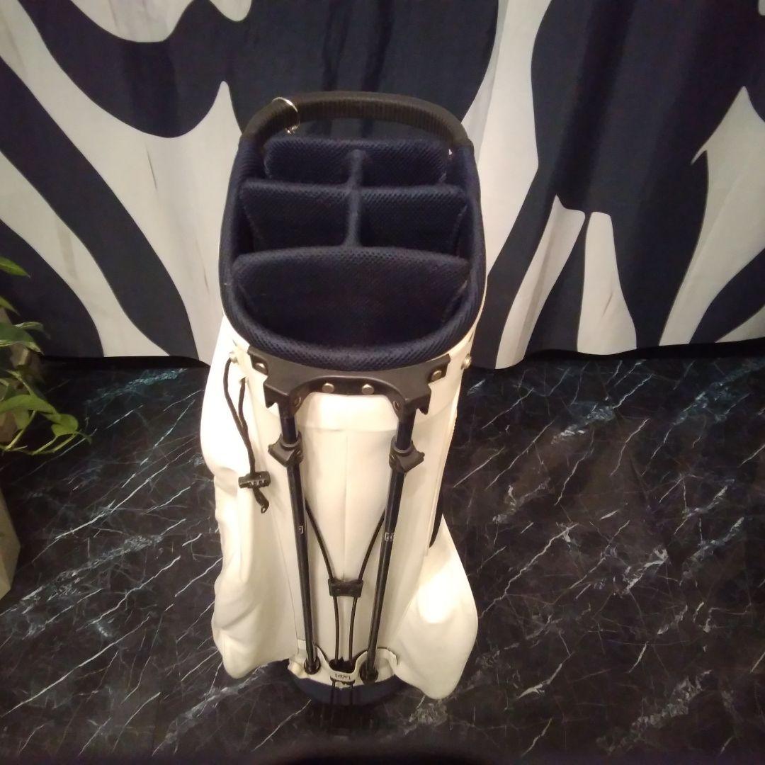 ブランドゾーイのスタンドキャディーバック